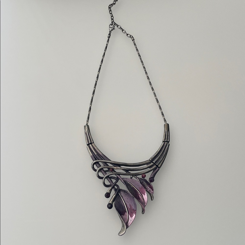 Vintage Elegant Silver and Purple Leaf Necklace